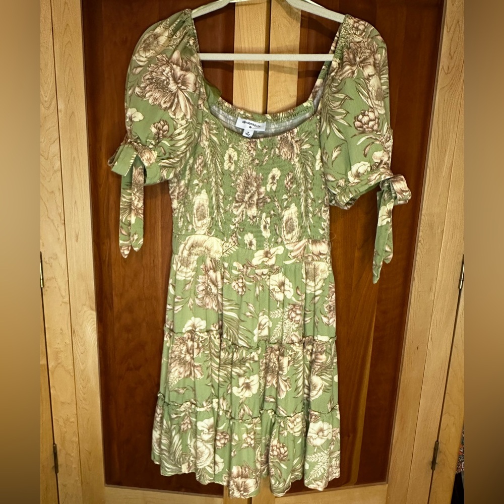 Floral Green Dress by Aguabendita